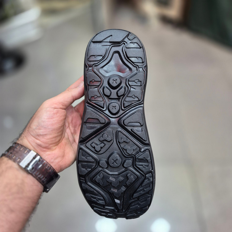 صندل اسنوهاک مدل BORA رنگ مشکی